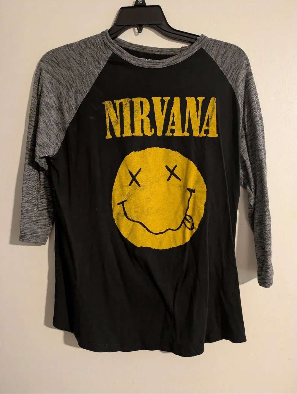 Nirvana XL Black Gray Raglan 3/4 Sleeve Shirt